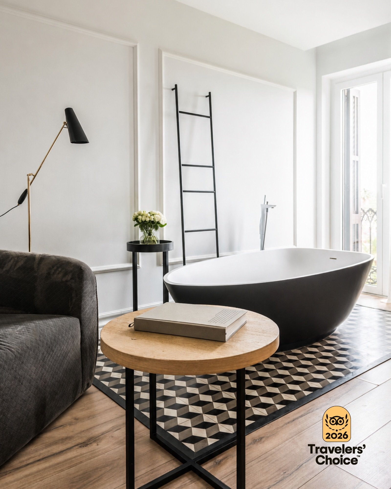 The Serras Hotel: gallery