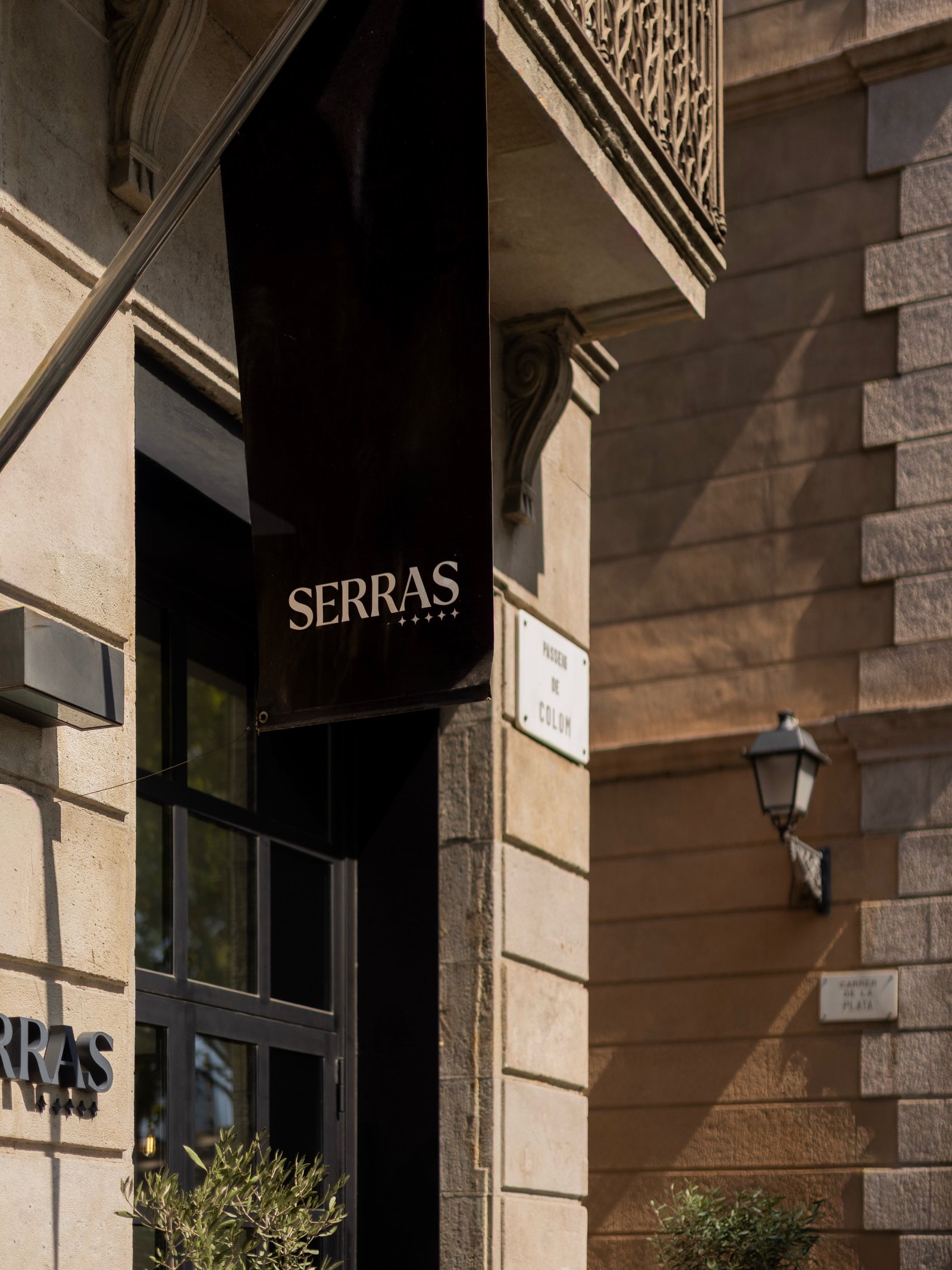 The Serras Hotel: gallery