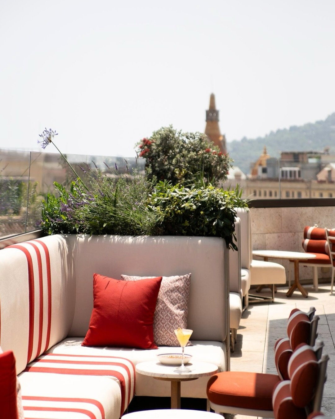 Almanac Hotel: gallery