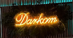 Logo de Darkom Lounge