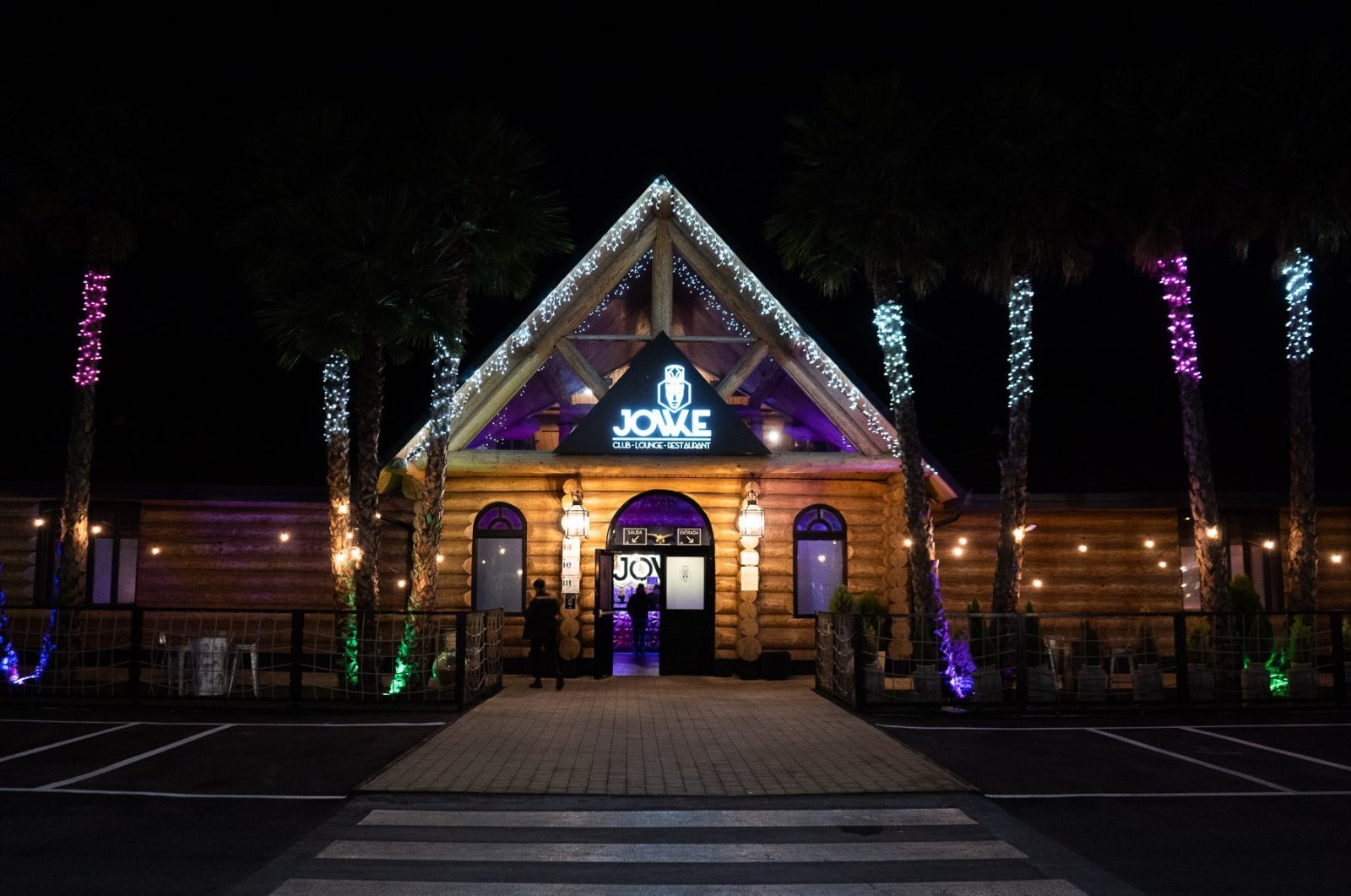 Jowke Club: galería